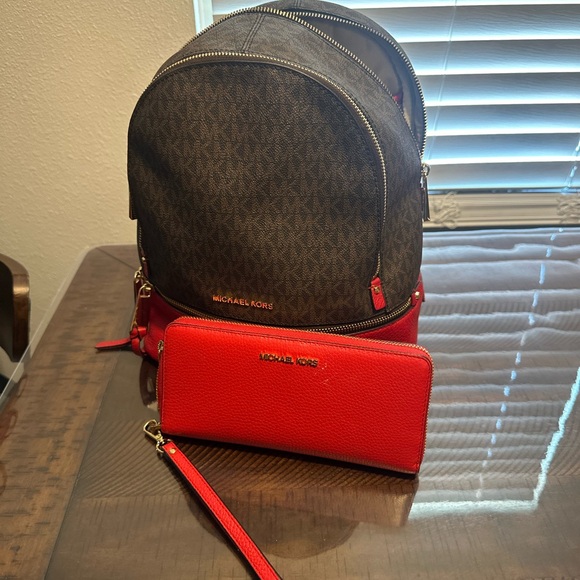 MK purse and wallet - Picture 2 of 2